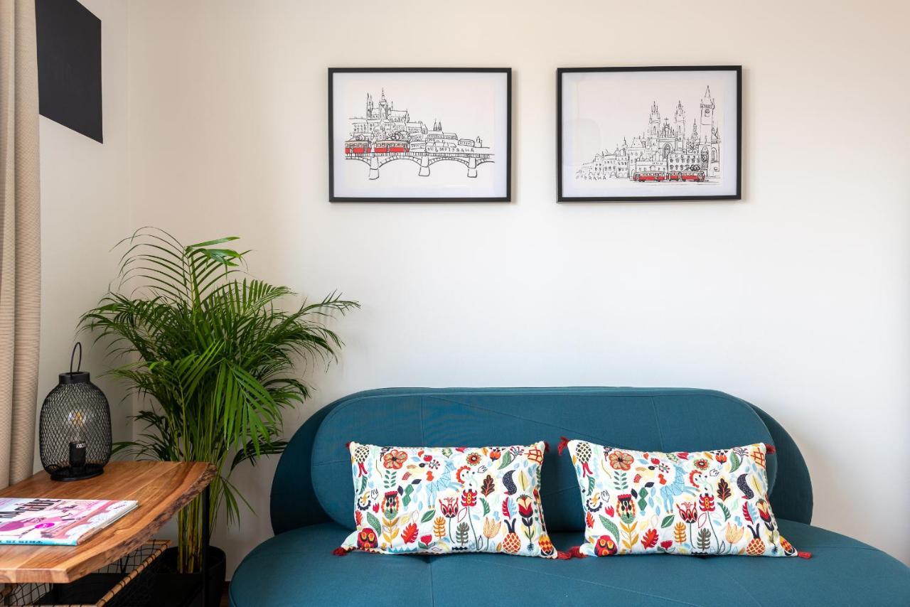Bright Charming With Terrace, Parking & Airco. Apartment