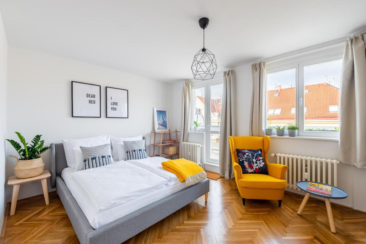Bright Charming With Terrace, Parking & Airco. Apartment