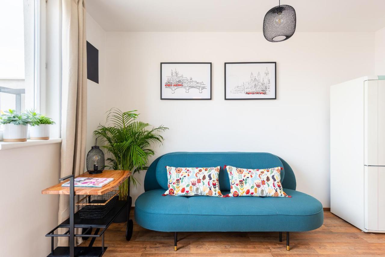 Bright Charming With Terrace, Parking & Airco. Apartment Prague