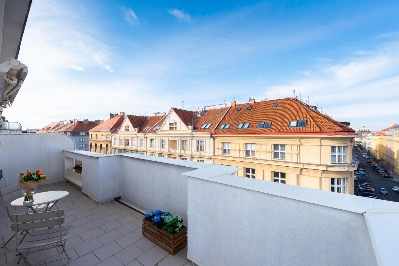 Bright Charming With Terrace, Parking & Airco. Apartment Prague